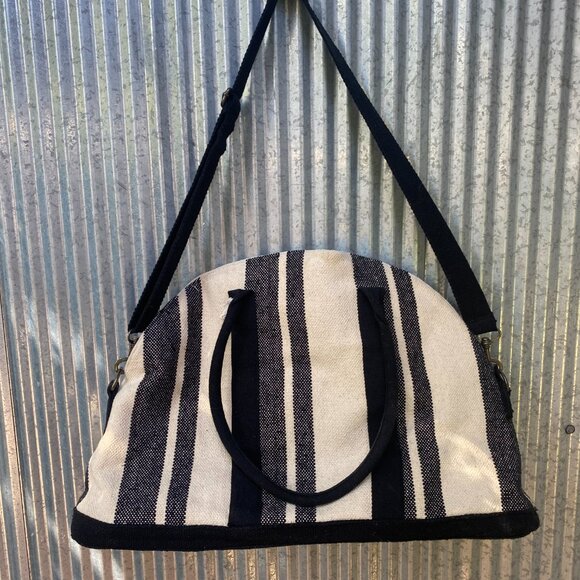 Universal Thread Weekender Bag - Picture 2 of 3